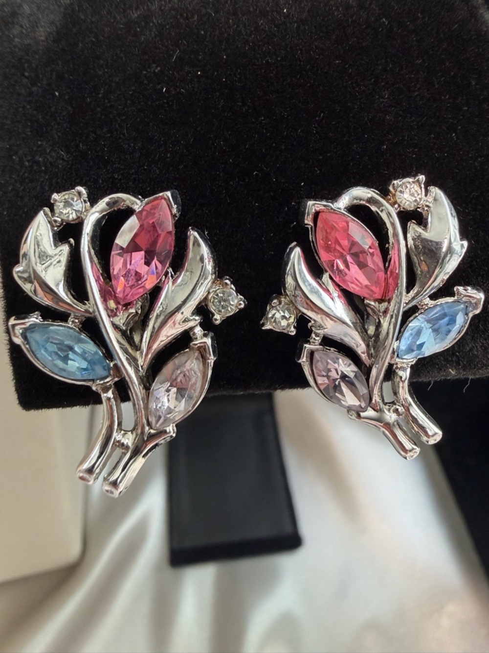 Crown Trifari Silver-Tone Pink & Blue Crystal Leaf Clip Earrings - Women Jewelry